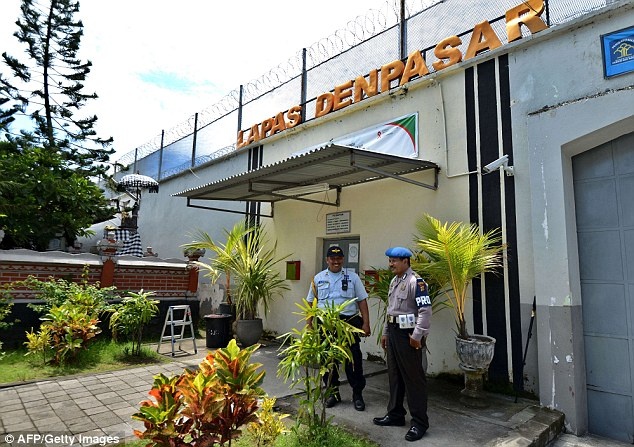 trai giam tren hon dao thien duong anh 4