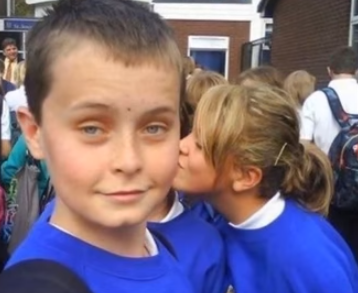 hinh anh gay cuoi anh 2