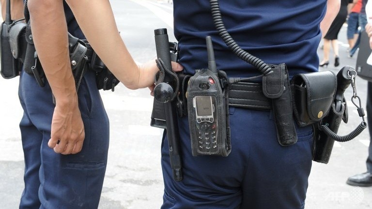 Canh sat dong tinh anh 9