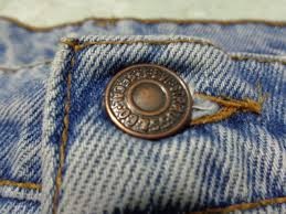 Ly do khong mac quan hinh anh