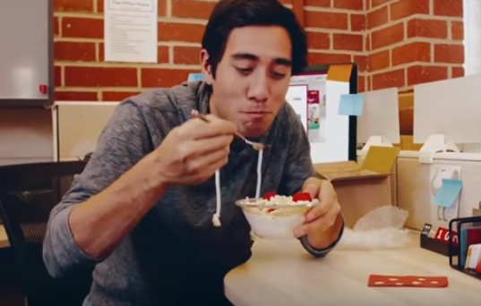 Khi ao thuat gia gio tro de an hinh anh