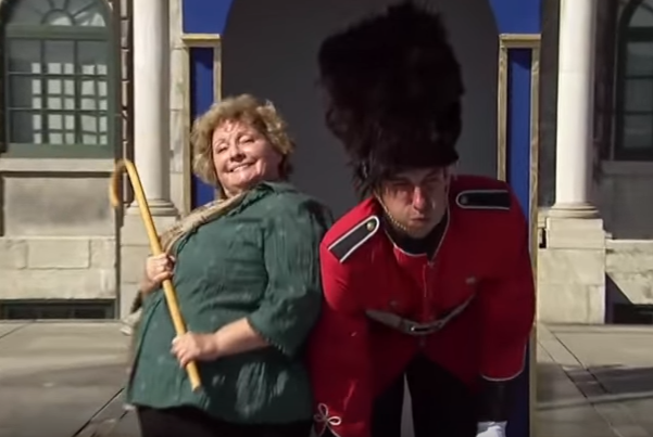 Ba gia tai quai hinh anh