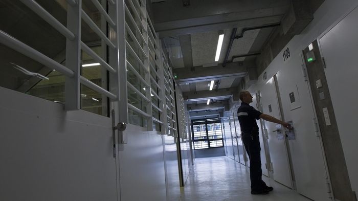 Nha tu nhu khach san o Thuy Si anh 11