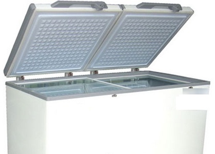 Mua tu lanh, phat hien xac nguoi ben trong hinh anh