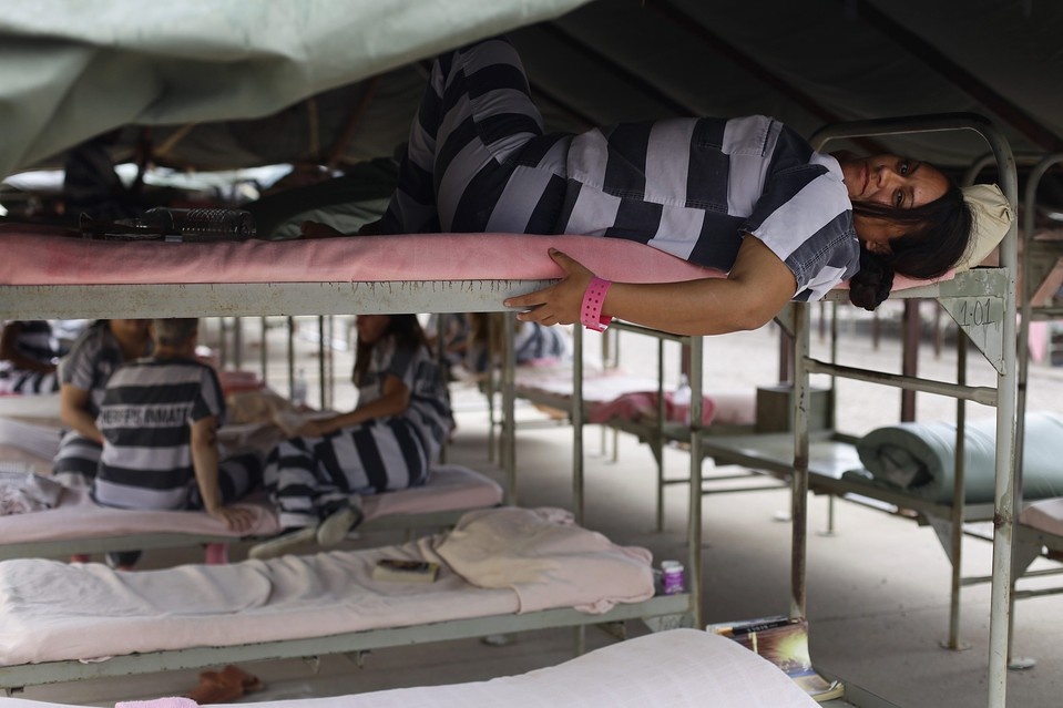 Trai giam khet tieng anh 9