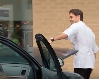 Xe hoi nhong nheo hinh anh