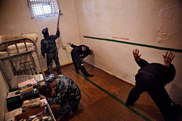 Tu nhan o noi lanh -40 do C anh 5