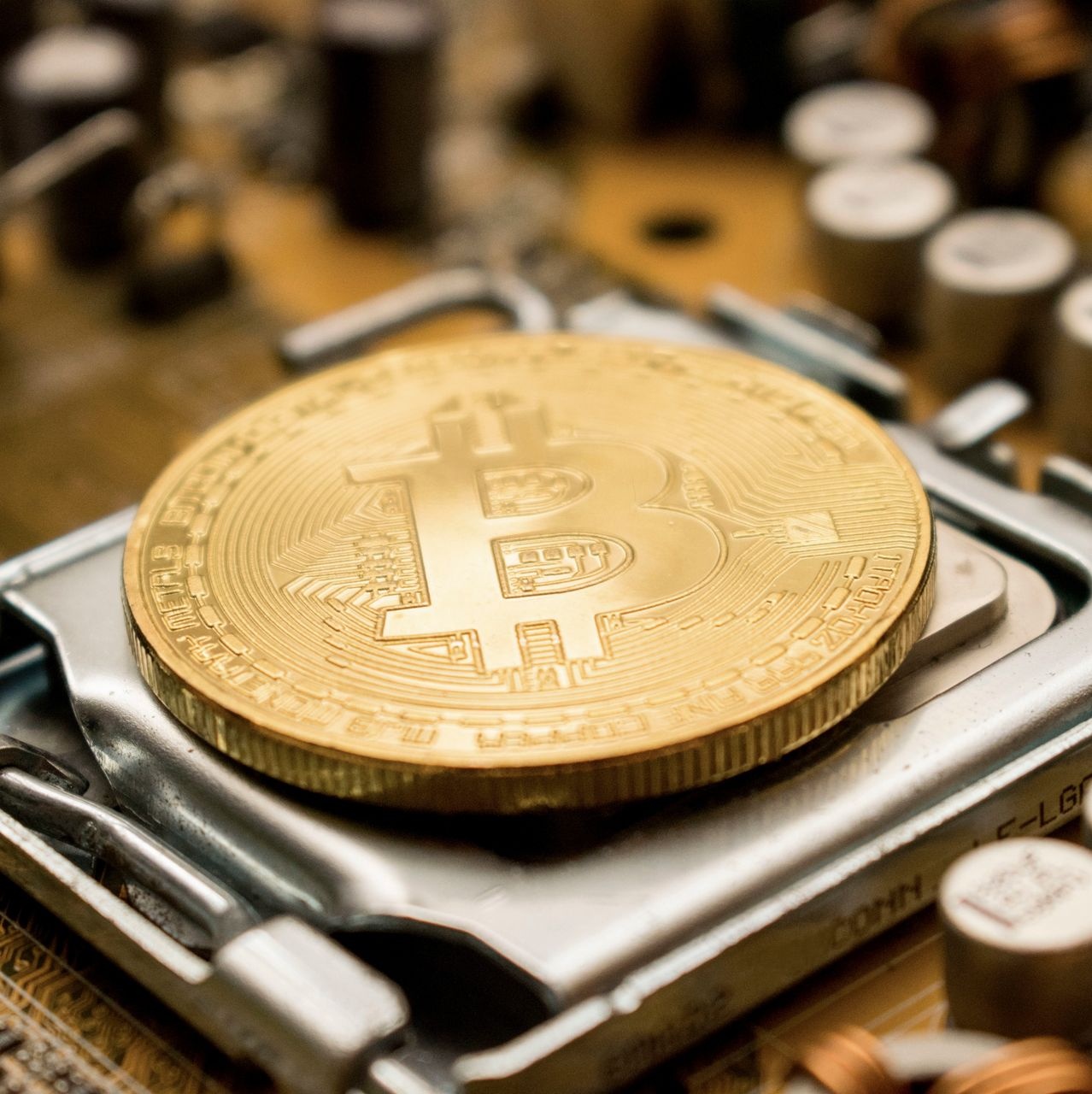 Nhan vien Sony bien thu 154 trieu USD de mua Bitcoin hinh anh