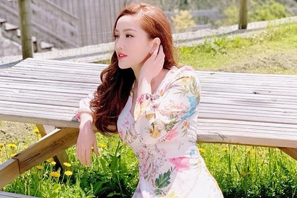 Bao Thy va nhung ‘bong hong' noi bat cua Vpop thang 6 hinh anh