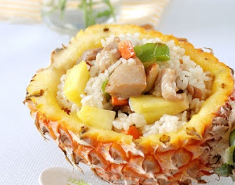 Tiem com rang dui ga, mi xao bo hut khach o TP.HCM hinh anh