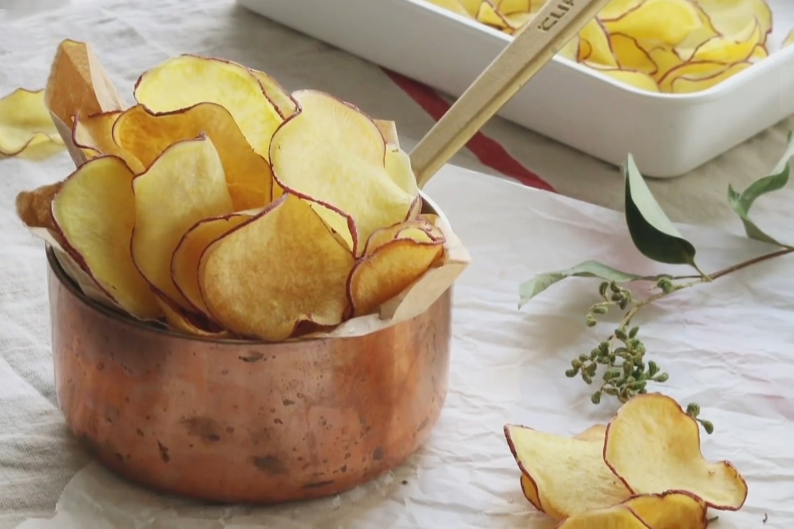 Chien khong dau va 4 meo che bien khoai lang khong ton suc hinh anh