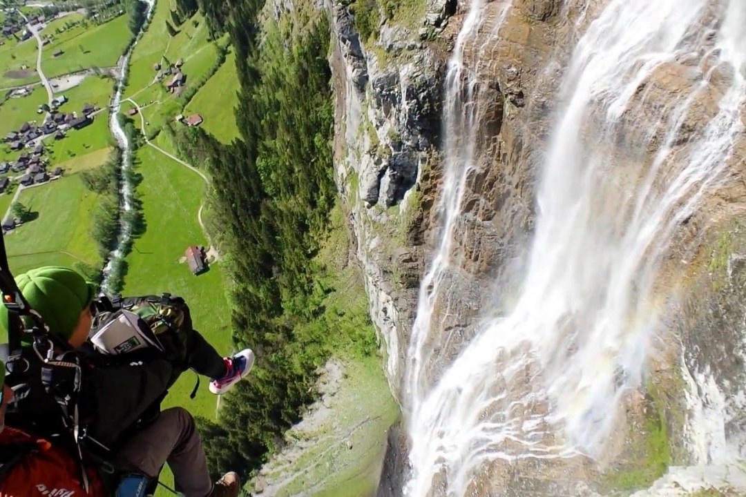 Thung lung duy nhat the gioi co toi 72 ngon thac hinh anh