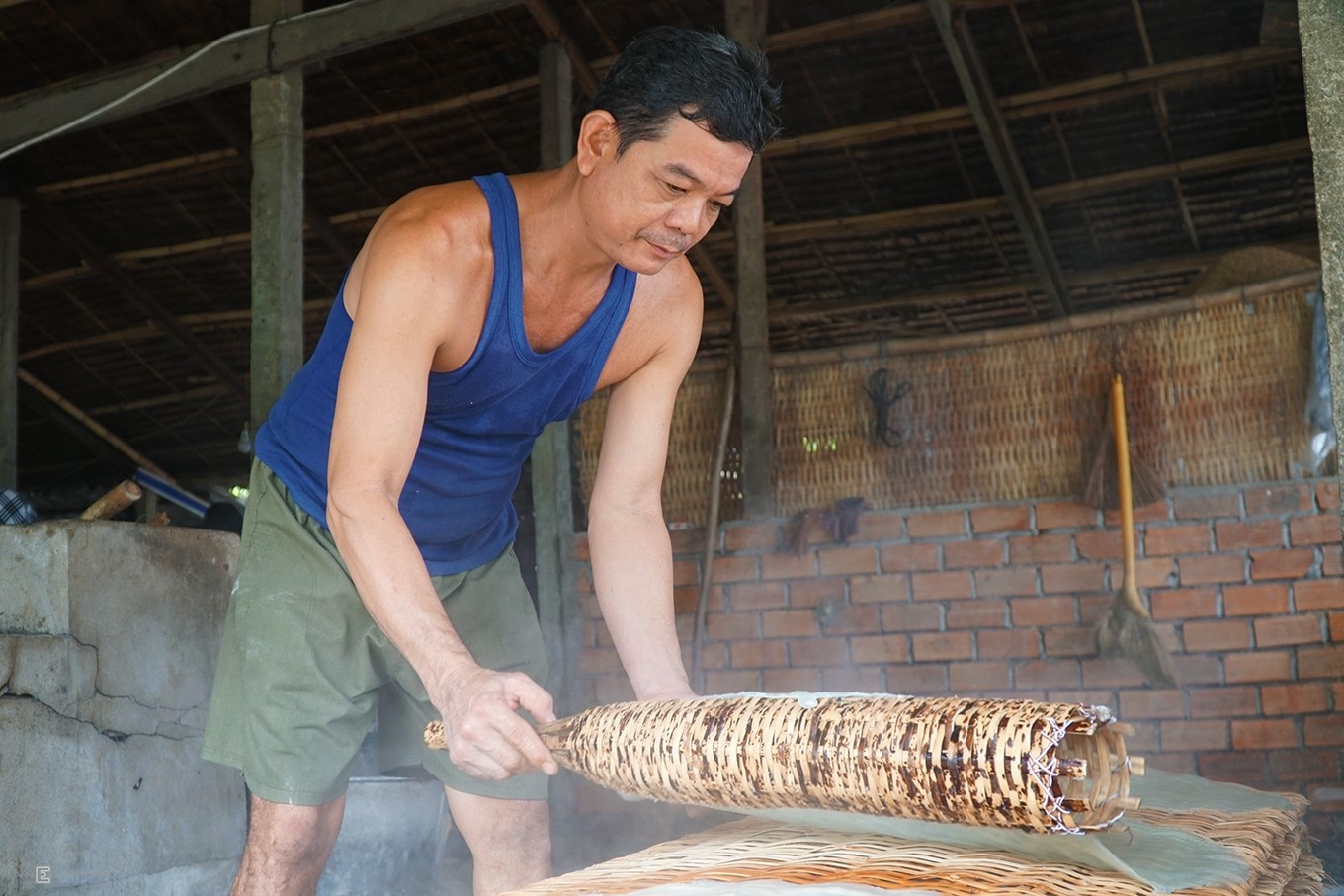 Nghe lam hu tieu ba doi o Can Tho hinh anh