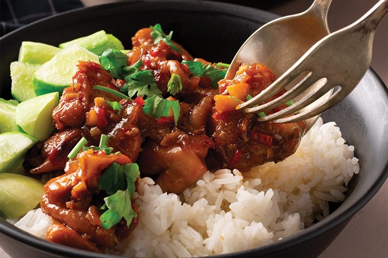 Cong thuc lam ga xao sa ot dep mau hinh anh