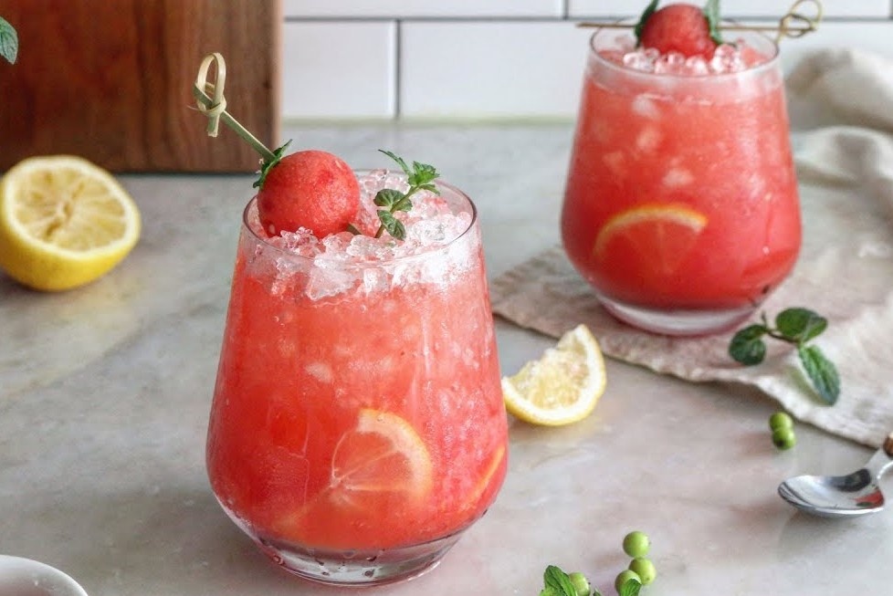 Lam nuoc dua hau kieu moi giai nhiet ngay nang nong hinh anh