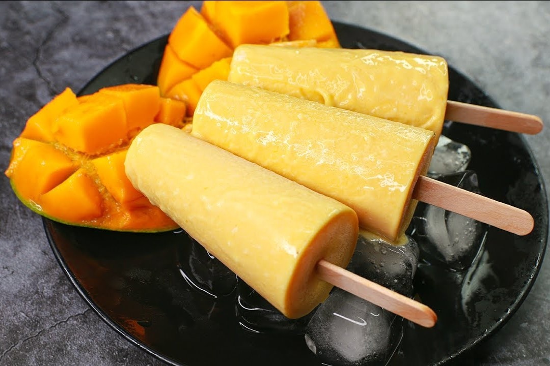 Lam kem xoai mat lanh chi voi 3 nguyen lieu hinh anh