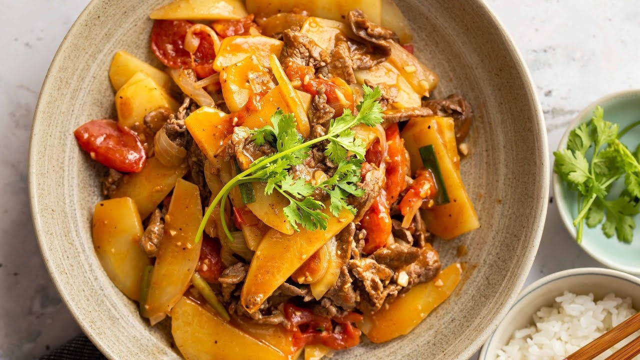 Cach lam thit bo xao khoai tay don gian ma ngon hinh anh