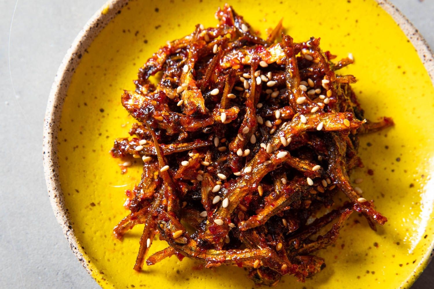 Cach lam ca com kho sot cay kieu Han hinh anh