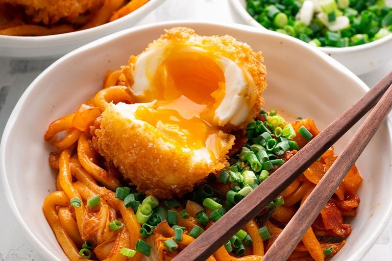 Meo lam trung chien gion kieu moi hinh anh