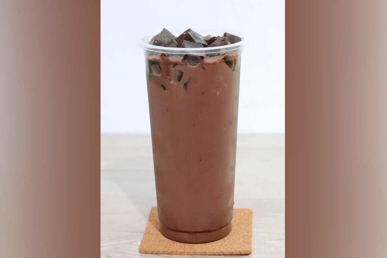 Cach pha cacao sua da voi thach suong sao la mieng hinh anh