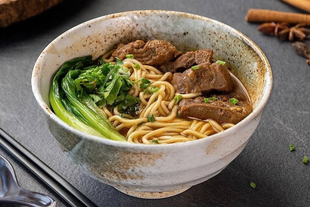 Cach nau mi thit bo chuan vi Dai Loan hinh anh