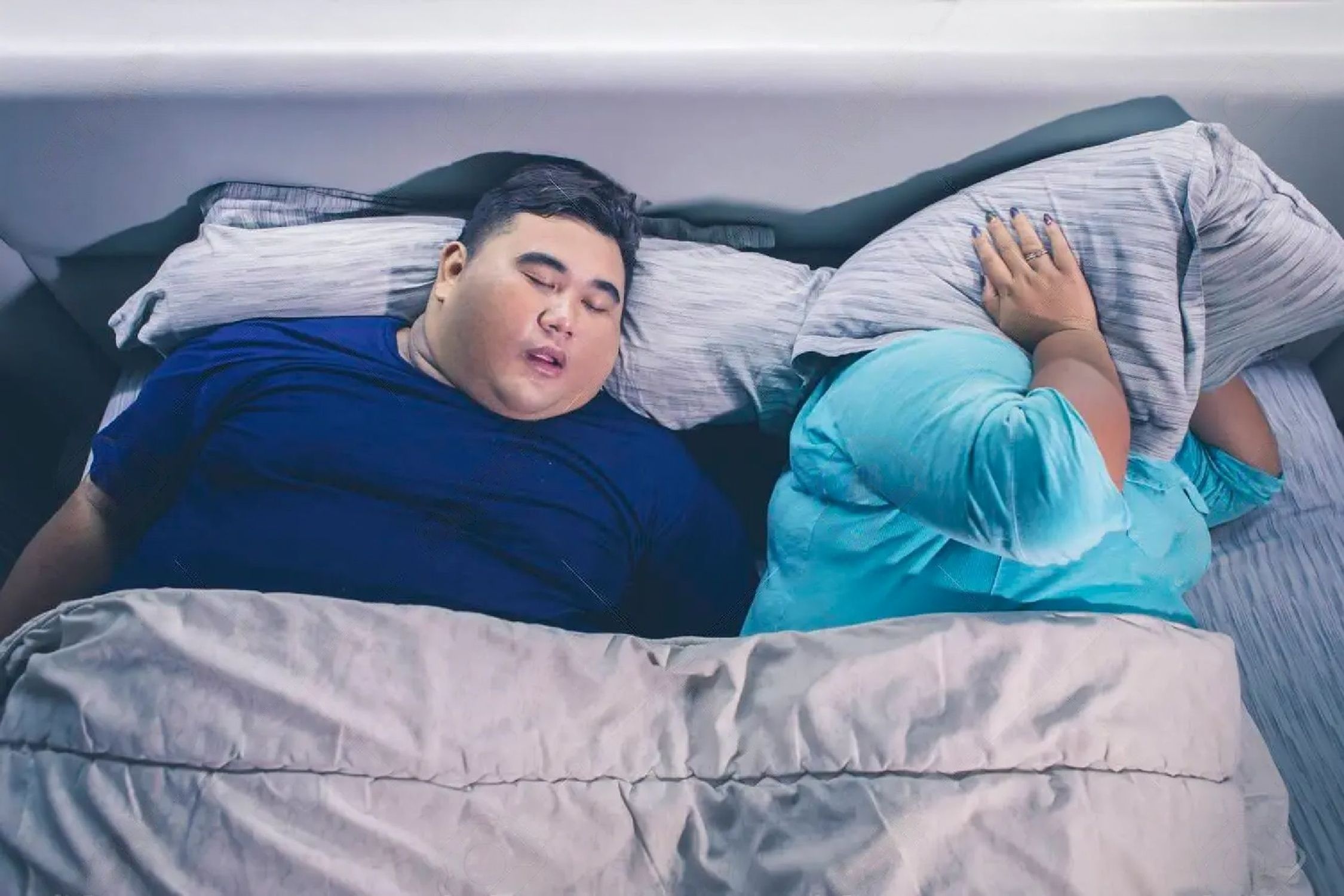 6 thoi quen ngu nguy hiem gay hai suc khoe hinh anh