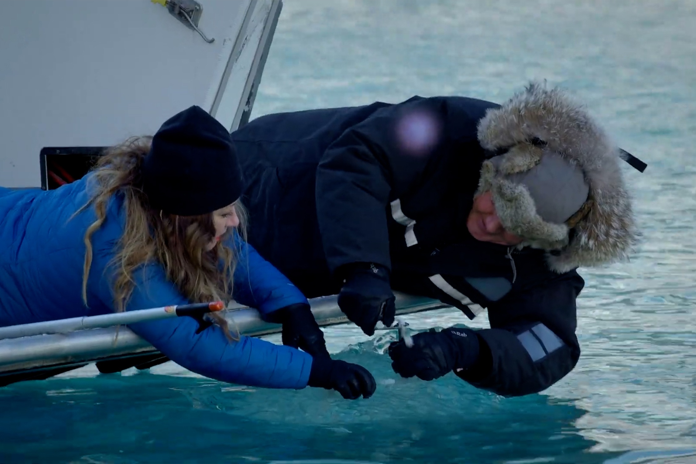 Gordon Ramsay vot tang bang de pha cocktail hinh anh