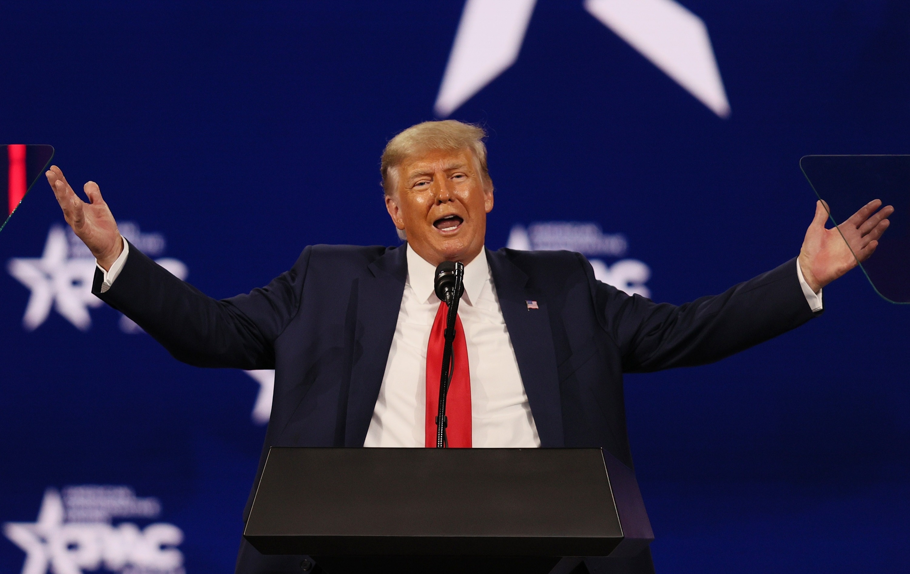 Ong Trump trach moc bao chi My de tinh voi ong Biden hinh anh