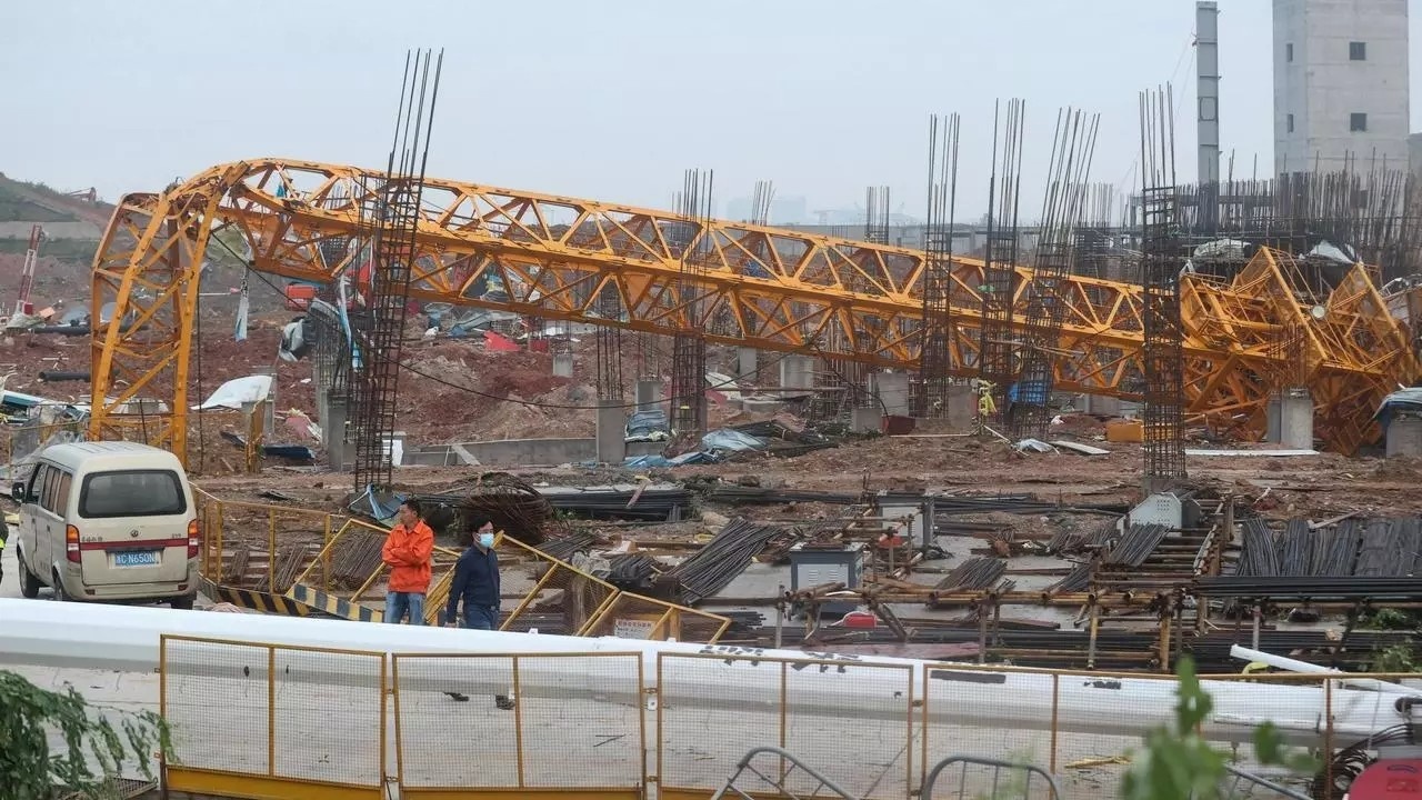 loc xoay o Vu Han anh 1