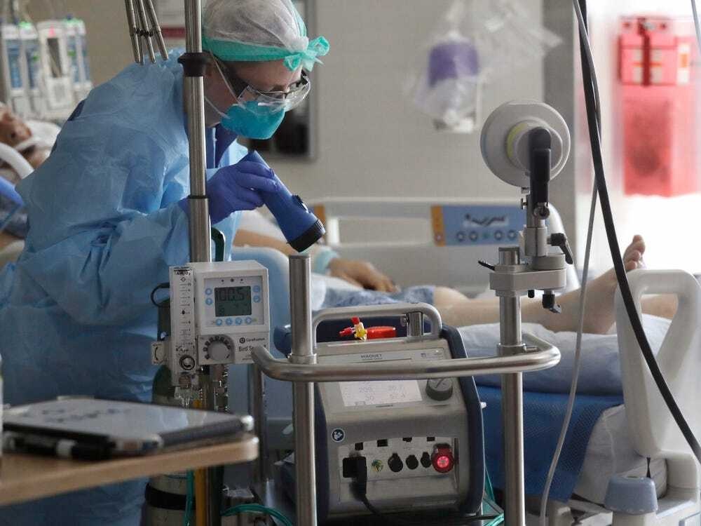 hoi han,  tu choi tiem,  mang xa hoi anh 1