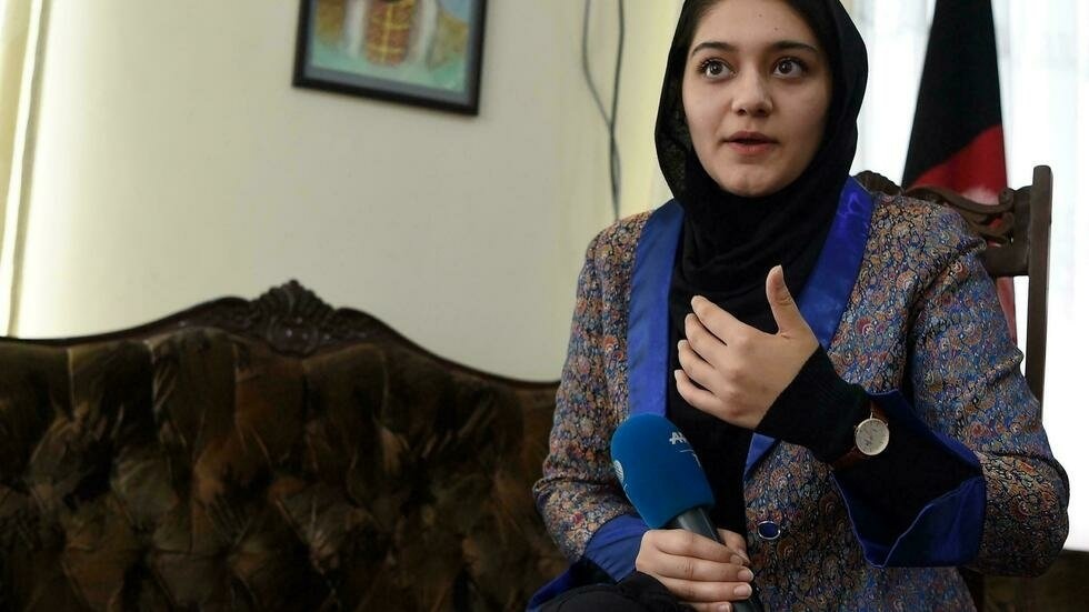 Phu nu Afghanistan chim trong so hai hinh anh