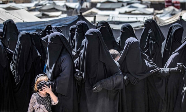 Tiet lo tu co dau IS ve mang luoi dung sau vu danh bom san bay Kabul hinh anh