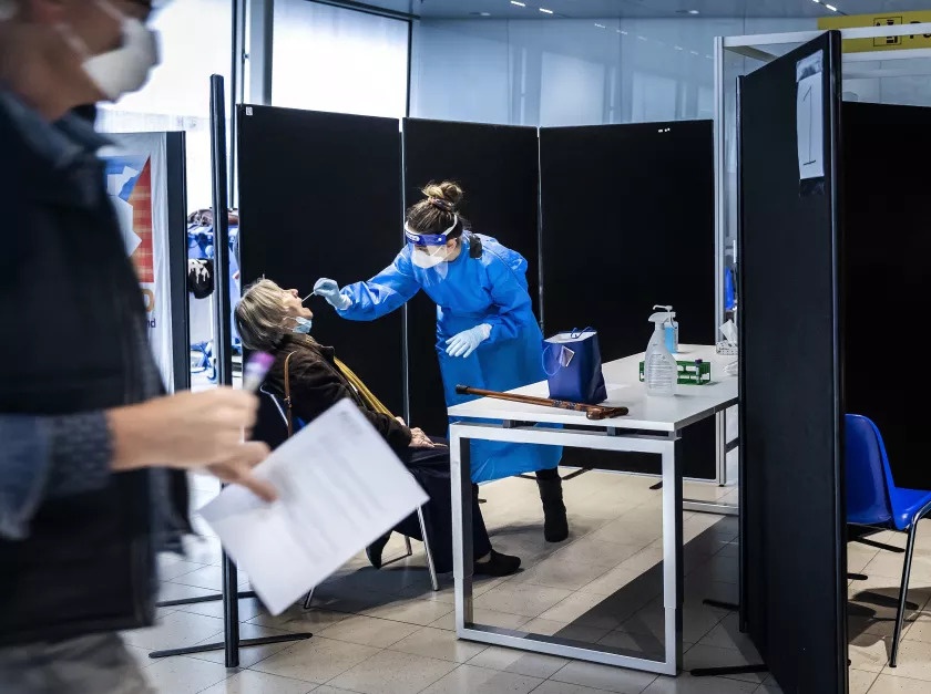 Nam Phi,  bien chung Omicron,  Covid-19 anh 3