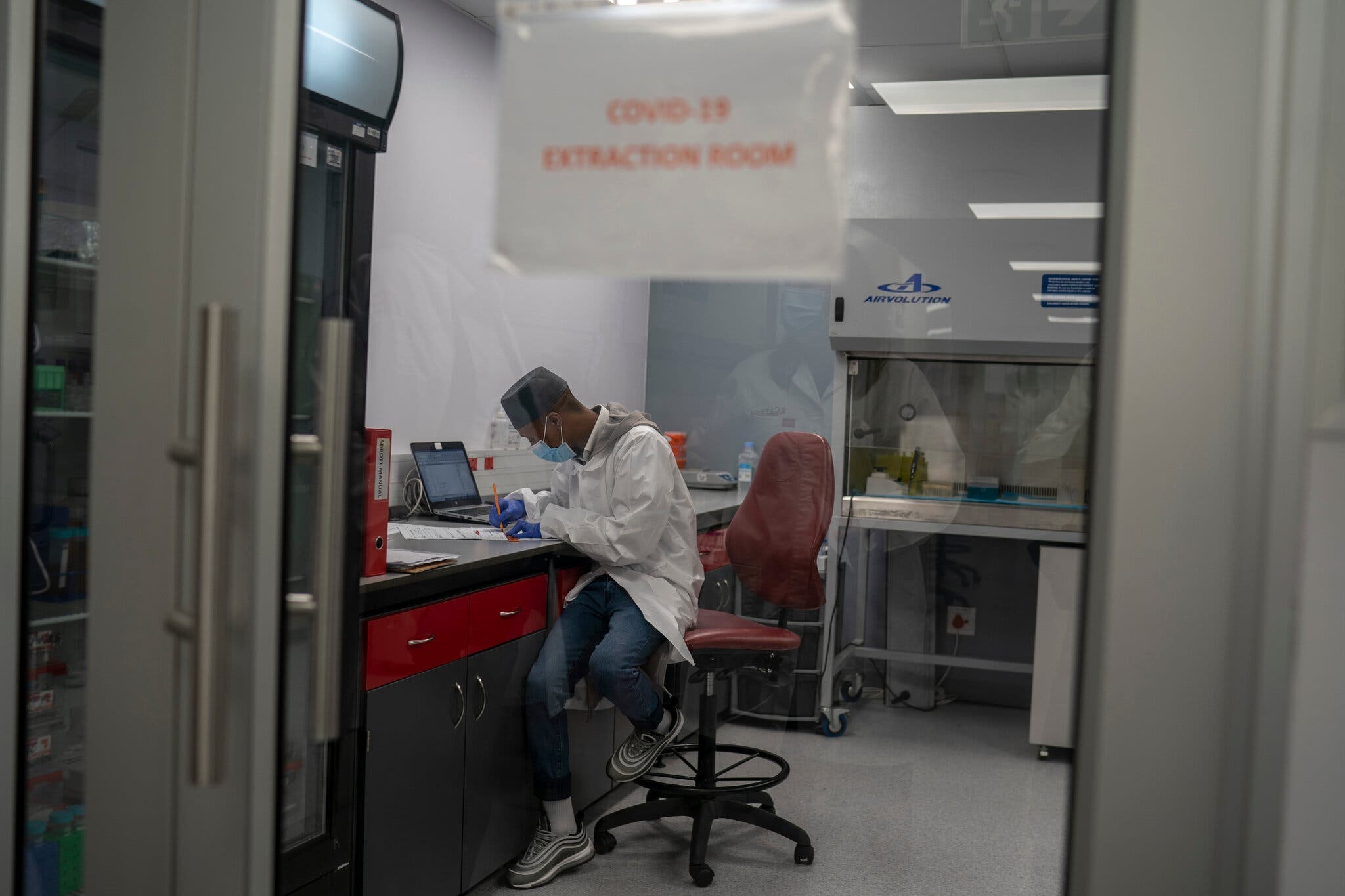 nguon goc bien chung Omicron anh 2