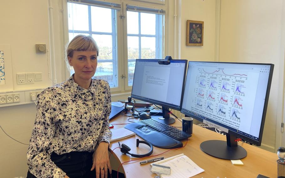 Omicron,  Dan Mach,  bien chung moi,  Statens Serum anh 1