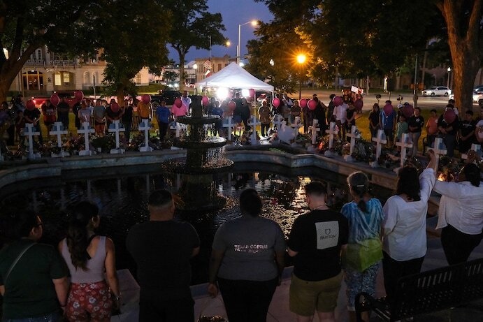 xa sung trong truong hoc,  My,  Salvador Rolando Ramos anh 3