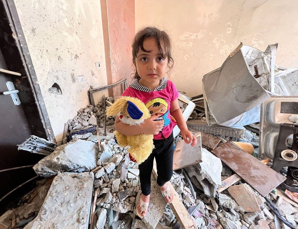 Nguoi Israel chi phai chay xuong ham, tre em Palestine that su chet hinh anh