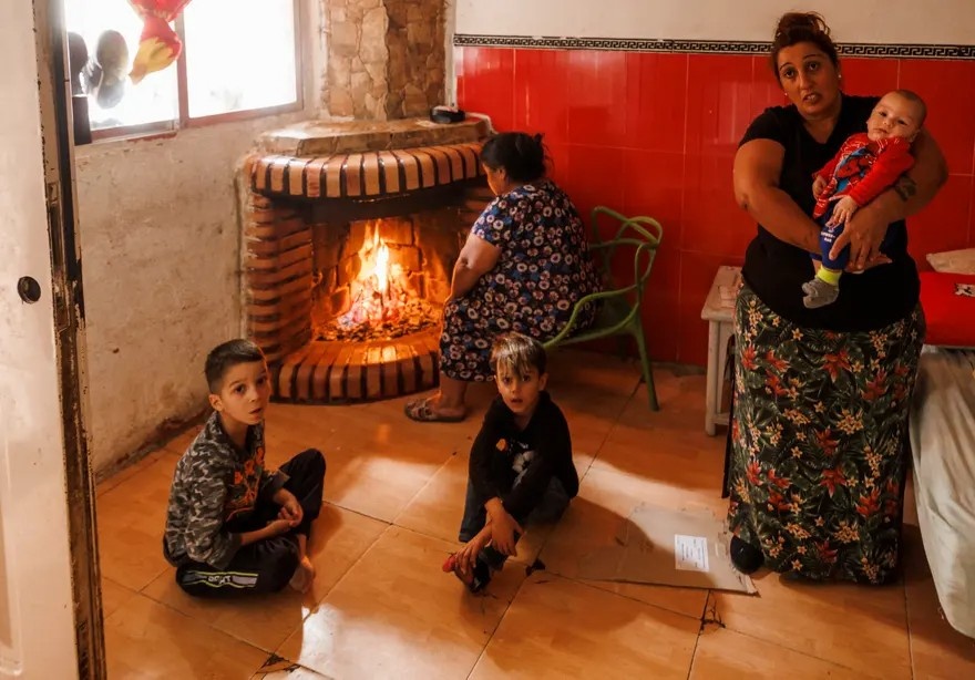 Cuoc song nhu dia nguc o noi 2 nam khong co dien tai Tay Ban Nha hinh anh