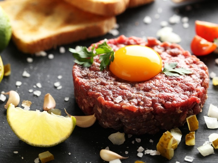 Món steak tartare,  bít tết tartare,  thịt bò sống ảnh 1 Mon steak tartare,  bit tet tartare,  thit bo song anh 1