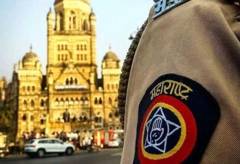 Tieu het tien, co gai My gia bi bat coc o An Do hinh anh