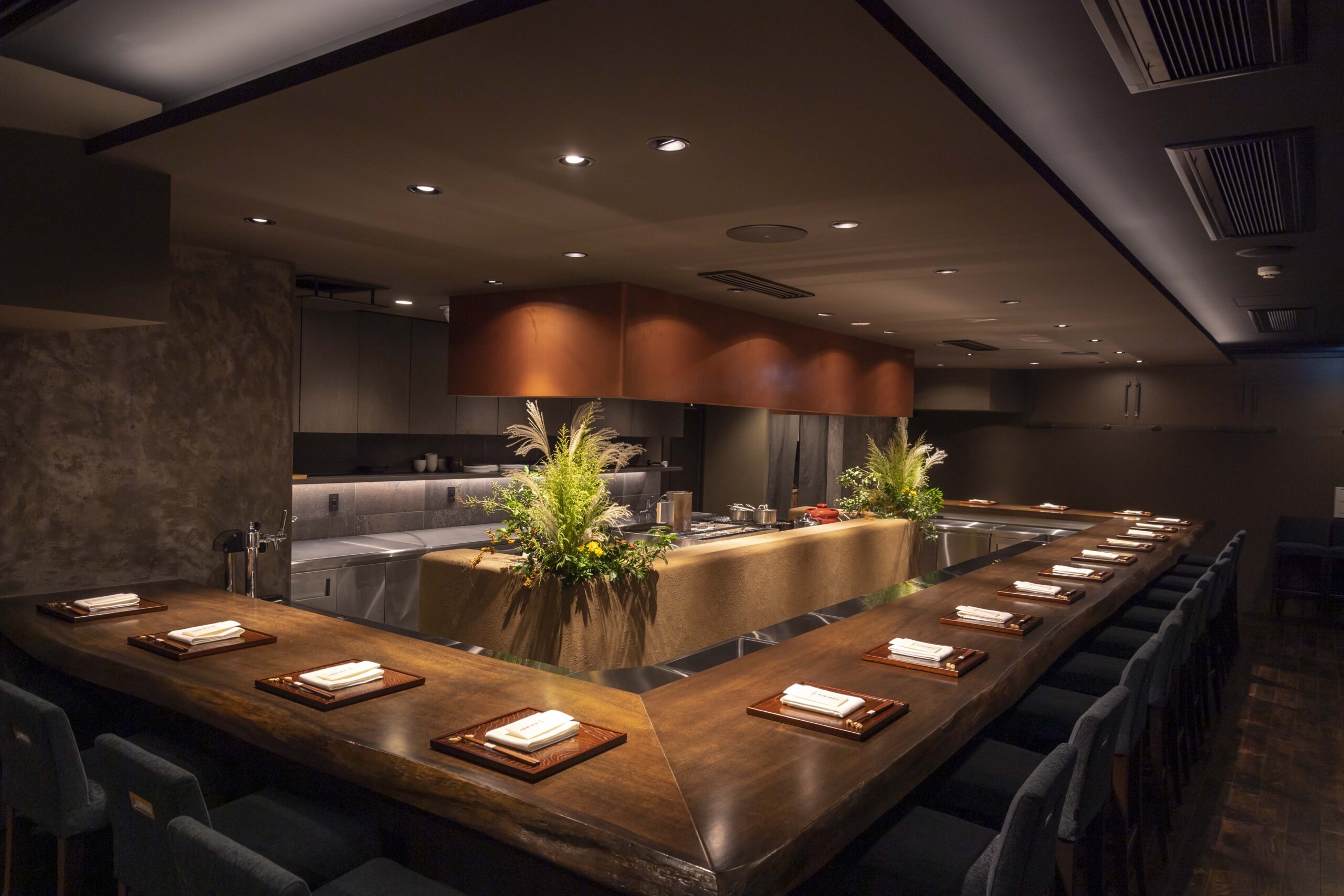 8 nha hang cao cap cho nguoi co don o Tokyo hinh anh