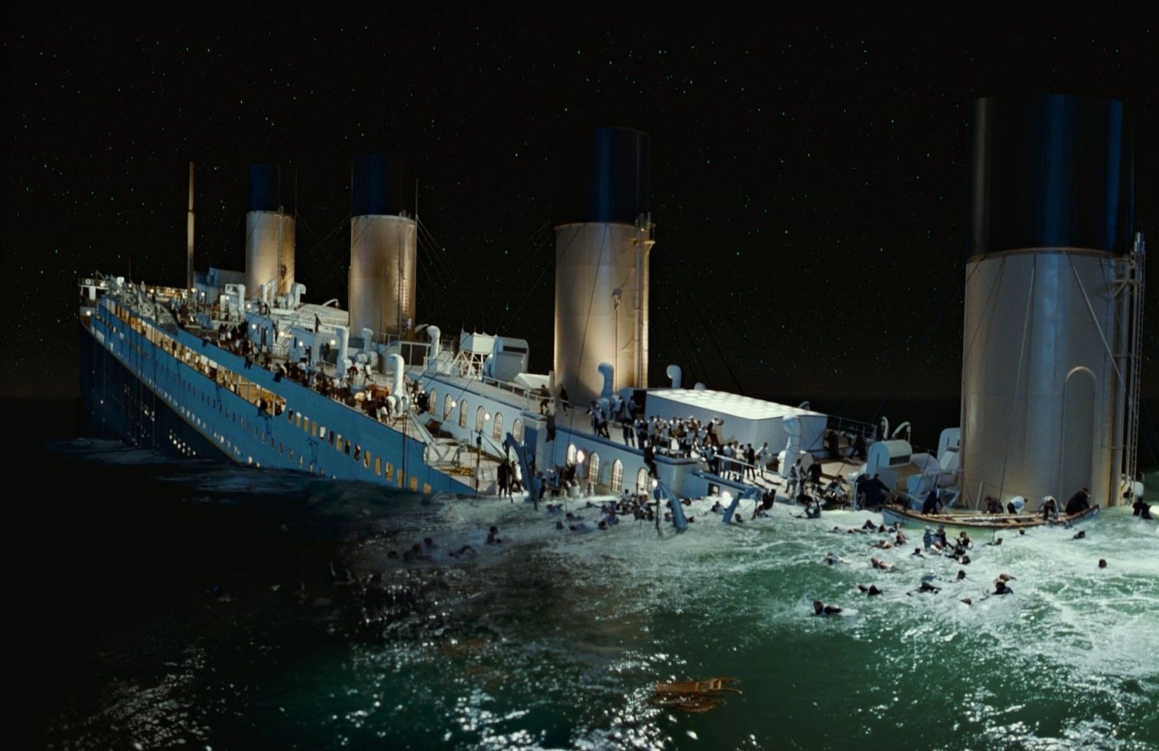 Tham xac tau Titanic voi 250.000 euro hinh anh