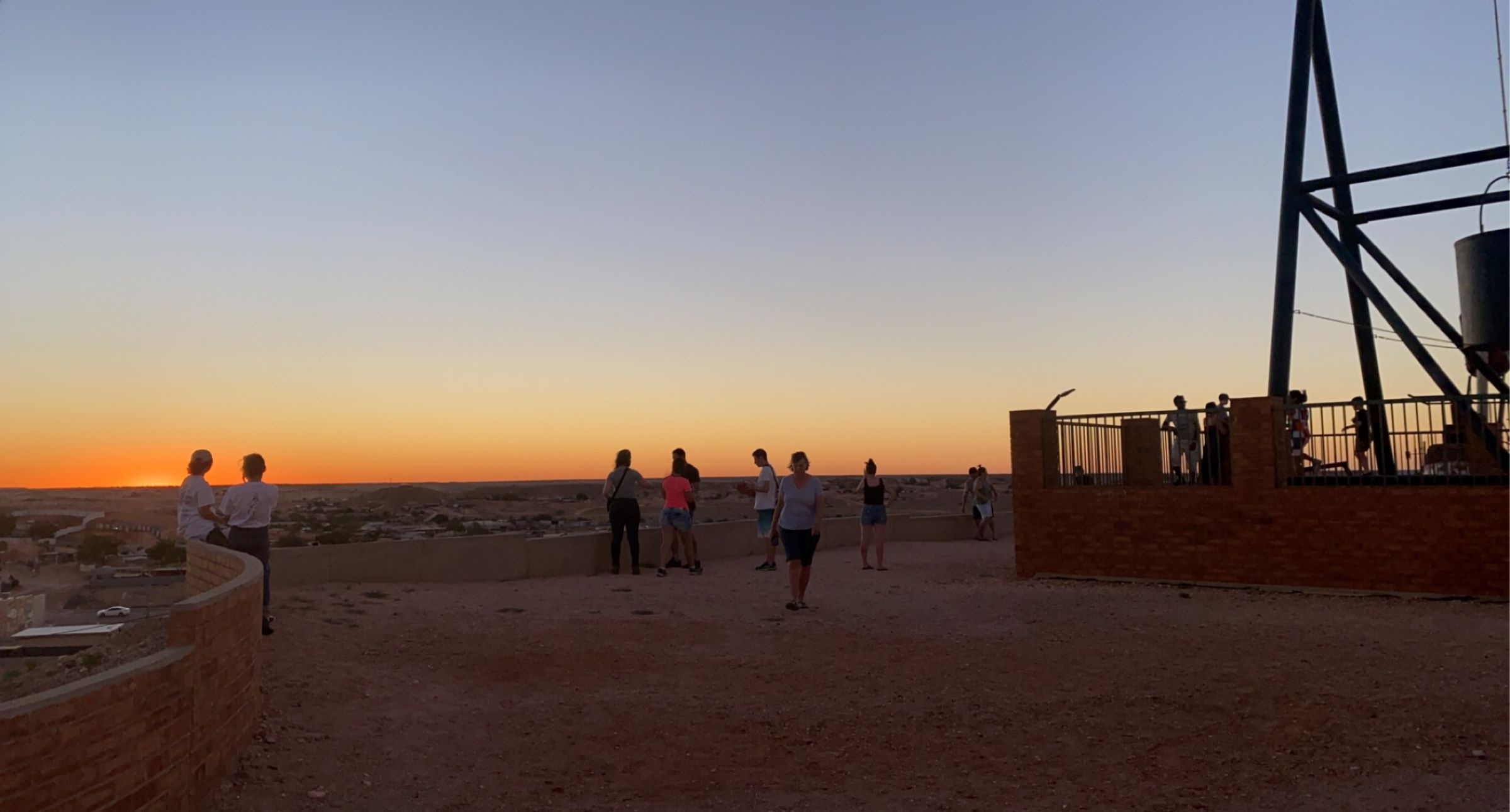 thị trấn dưới lòng đất ảnh 5 thi tran duoi long dat anh 5