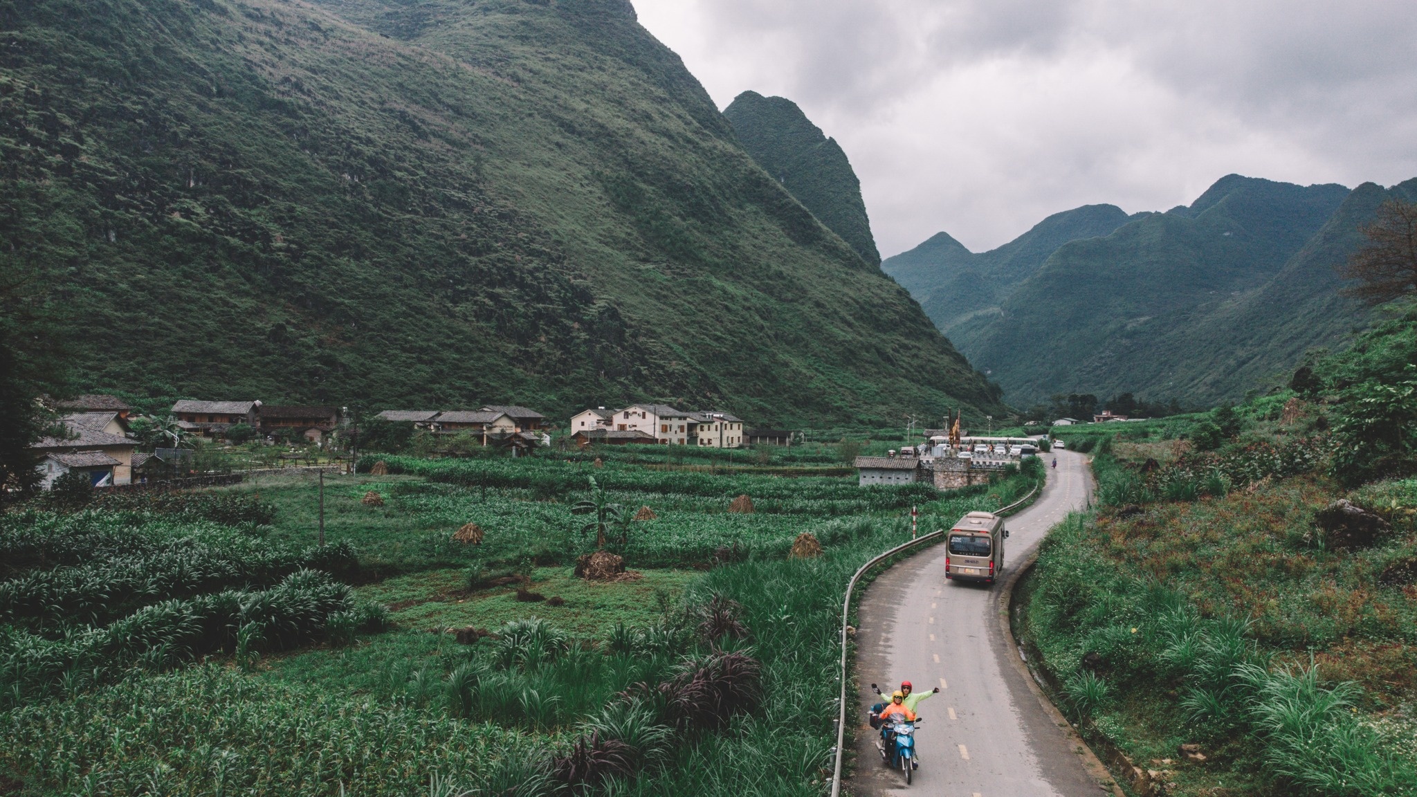 vung nui Dong Bac anh 8