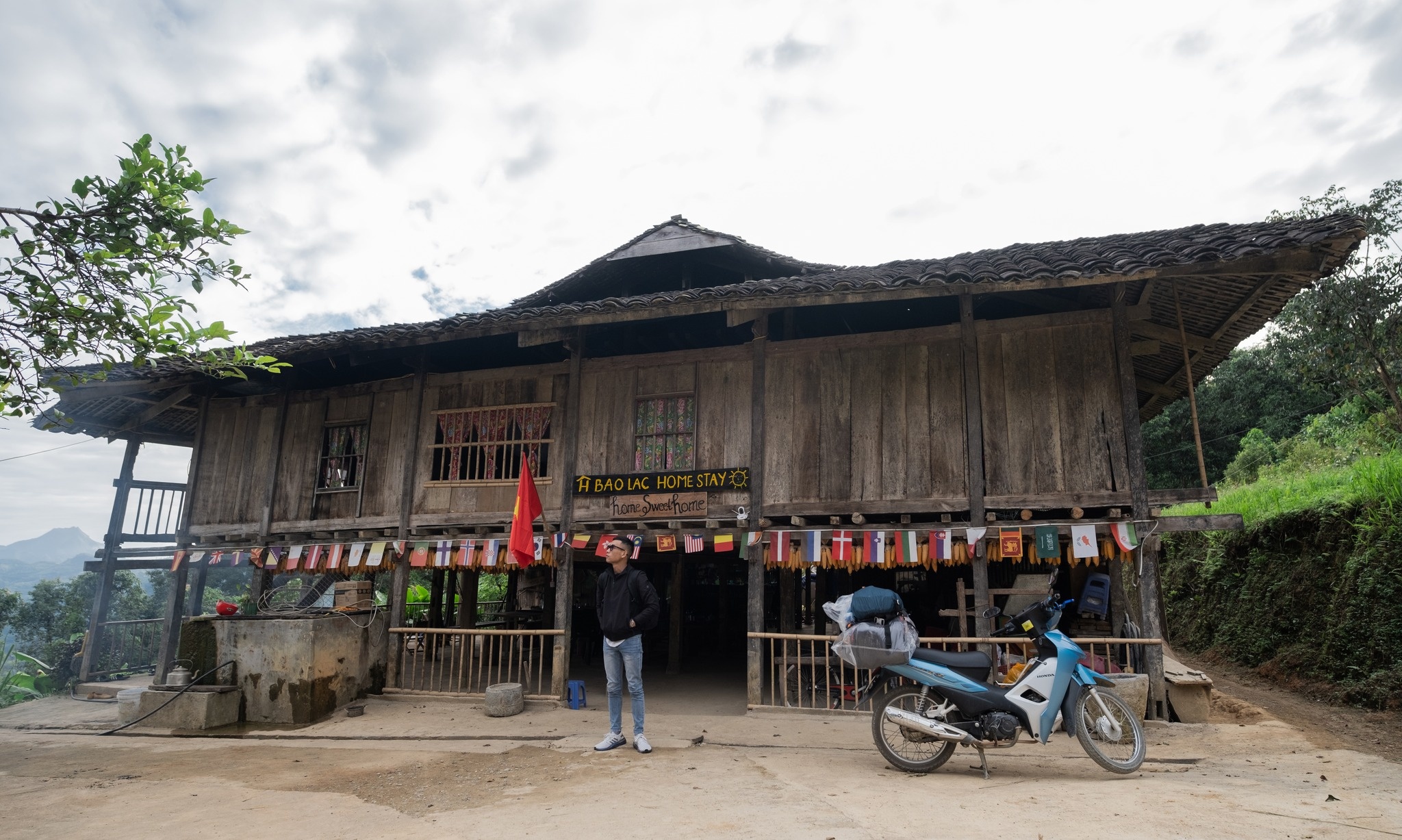 vung nui Dong Bac anh 10