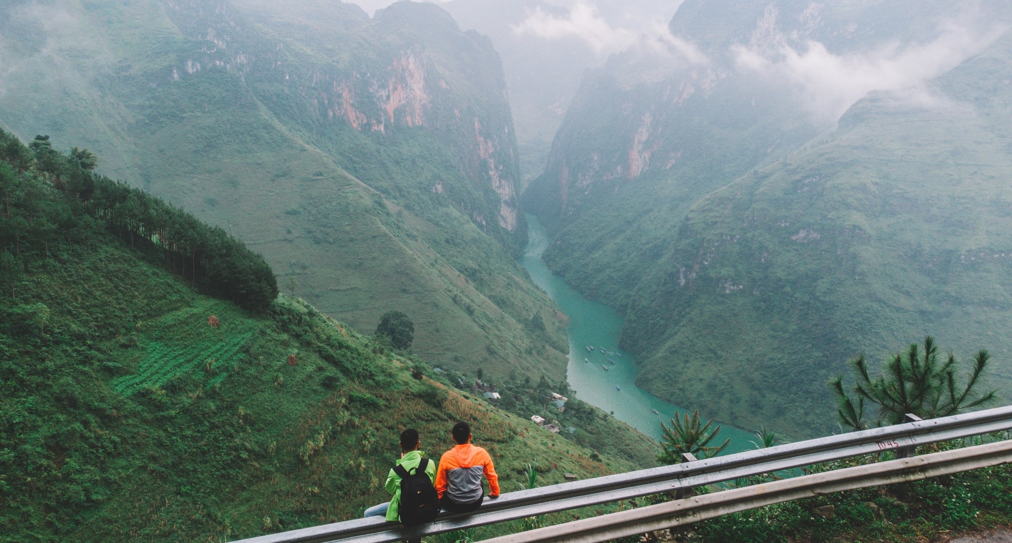 vung nui Dong Bac anh 7