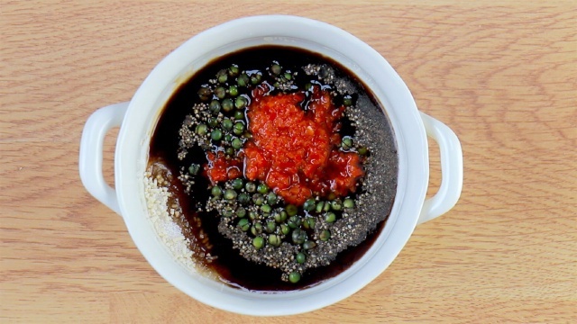 nam rom kho tieu chay anh 2