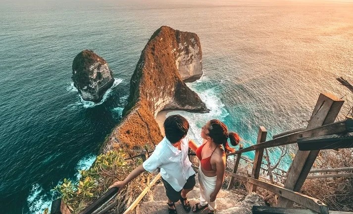 Du khach den Bali khong bi ap dung lenh cam quan he ngoai hon nhan hinh anh