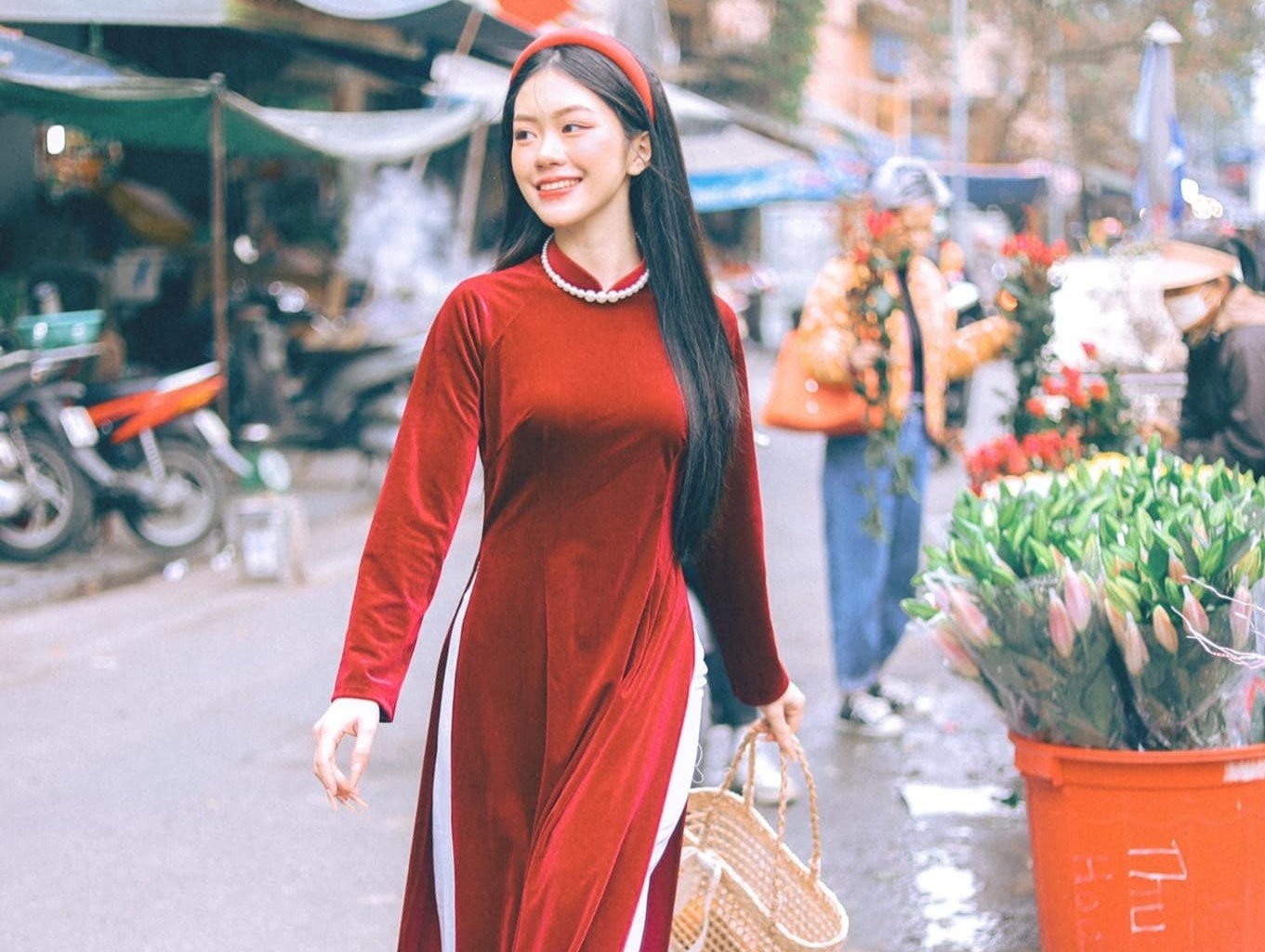 4 dia diem chup anh ao dai Tet o Ha Noi hinh anh