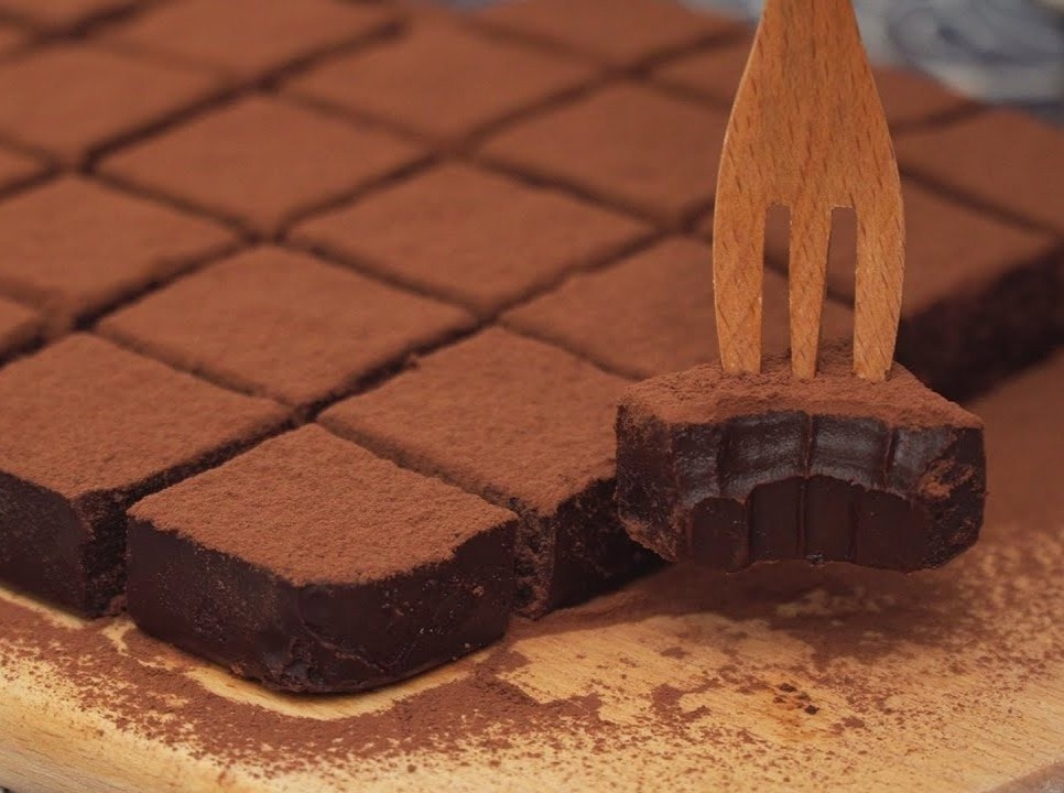 Tu lam nama chocolate cho ngay Valentine hinh anh